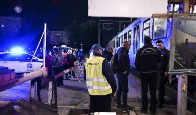 A pedestrian was hit by a train, at Tavros, Athens, on apr. 7, 2023 / Πεζός παρασύρθηκε από τραίνο στον Ταύρο, στις 7 Απριλίου, 2023